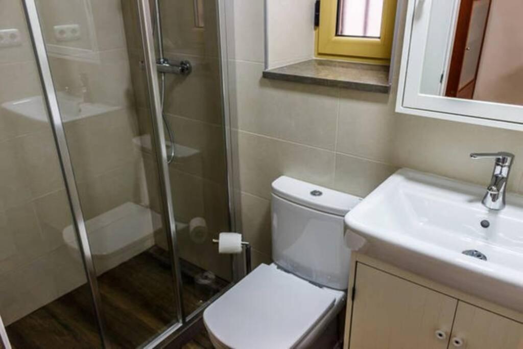 Ferienwohnung Bonito Apartamento Junto A Paseo De La Bomba Granada Exterior foto